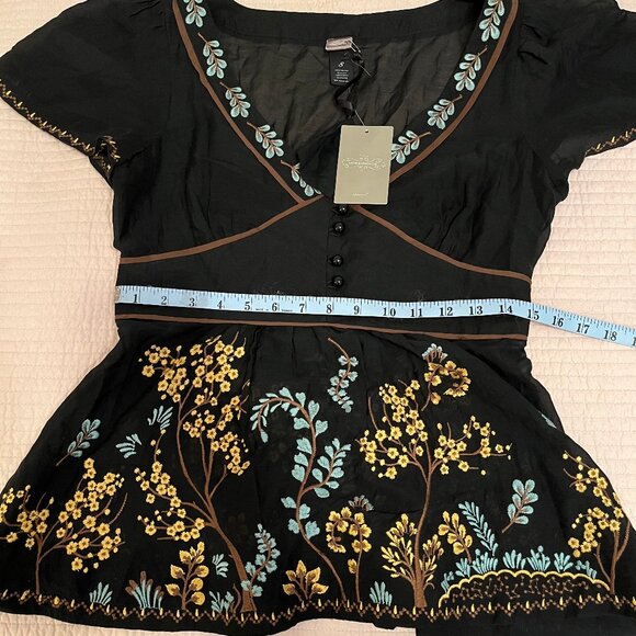 Lithe Anthropologie top - Picture 3 of 13